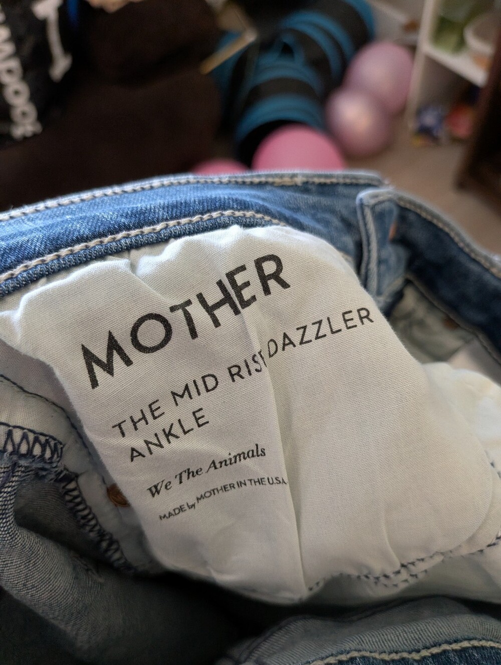 MOTHER Mid Rise Dazzler Ankle Fray Wash-We The Animals - Picture 7 of 9